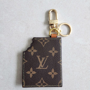 [미사용&새제품] 루이비통 초콜 바 키링(각인완벽)