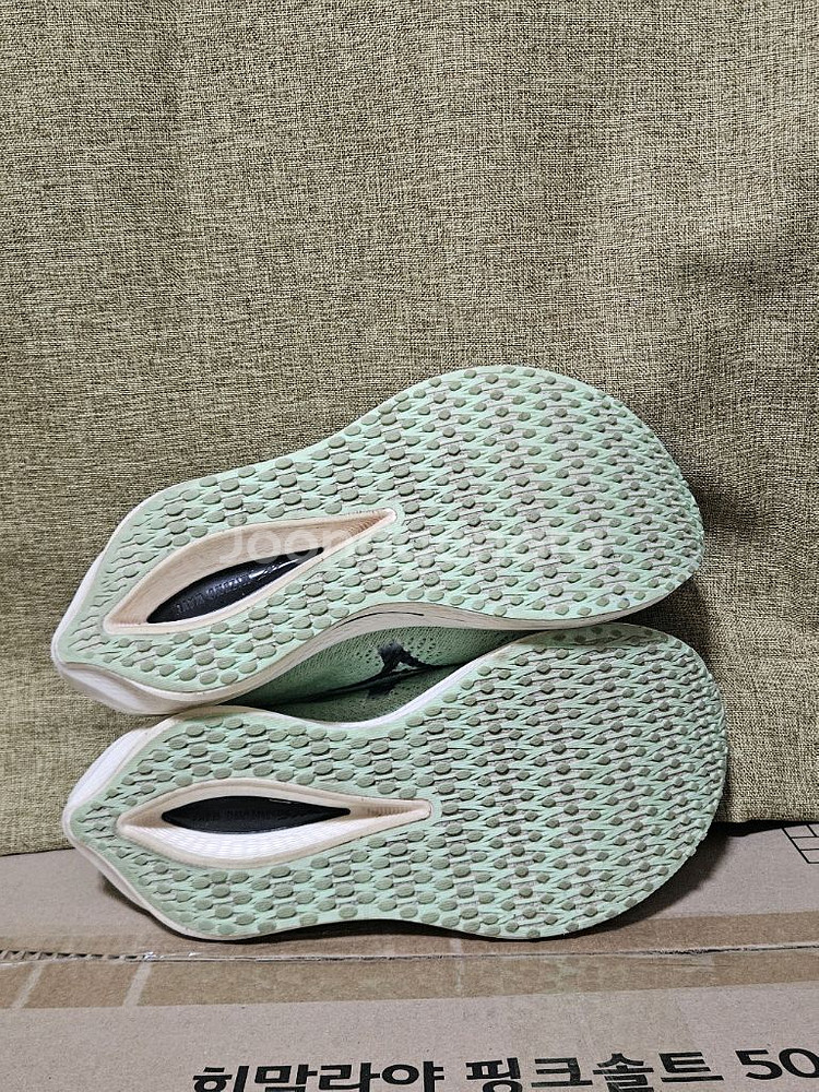 미즈노 리벨리온 프로3 로우 270 사이즈 팝니다..--5