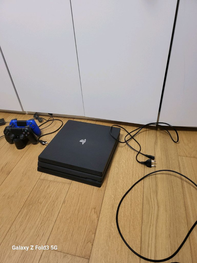 ps4 pro(ps4 VR 별도 구매 가능)게임3개포함 이미지