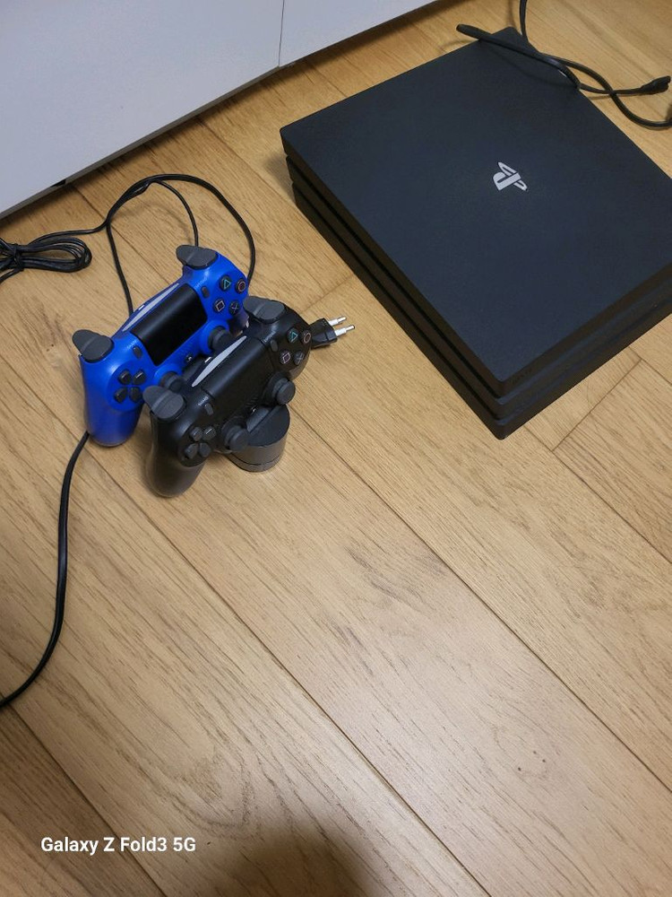 ps4 pro(ps4 VR 별도 구매 가능)게임3개포함 이미지