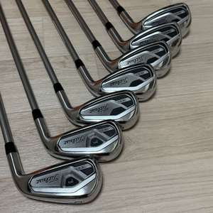 타이틀리스트 여성 아이언 (T300)