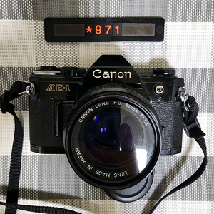 캐논 AE-1 필름카메라 1.4 단렌즈 블랙바디