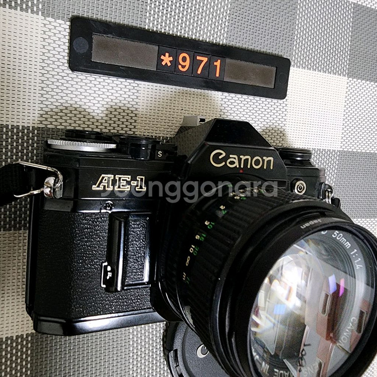 캐논 AE-1 필름카메라 1.4 단렌즈 블랙바디--1