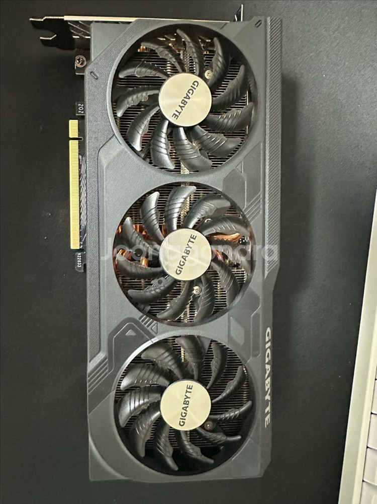기가바이트 RTX4070TI 12GB--0