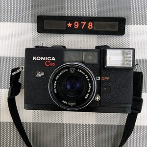 코니카 C 35 EF 필름카메라
