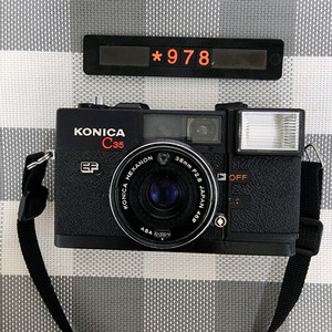 코니카 C 35 EF 필름카메라