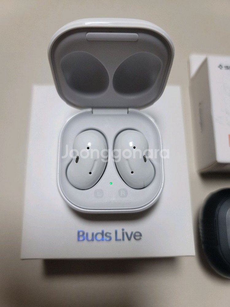 (전투형) 갤럭시 버즈 라이브 화이트--1