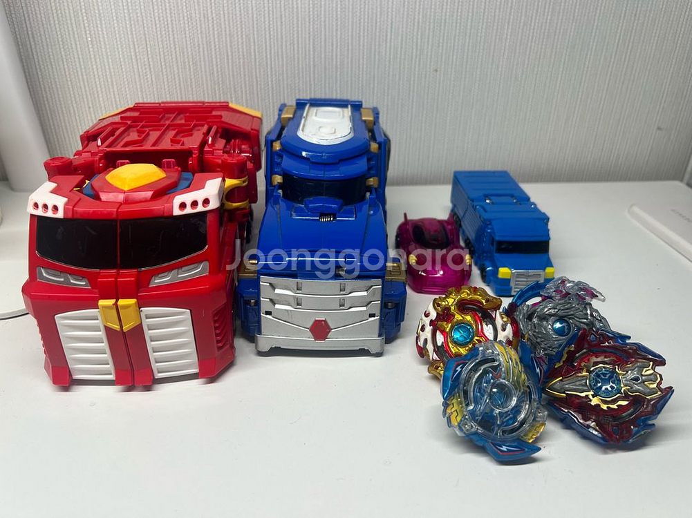 터닝메카드 4개 베이블레이드 4개--0