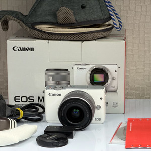 캐논 EOS M10 미러리스 카메라