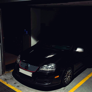 2009년식(후기형) 폭스바겐 골프 5세대 GTI