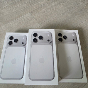 아이폰 프로맥스17 자급제 실버미개봉 512 판매