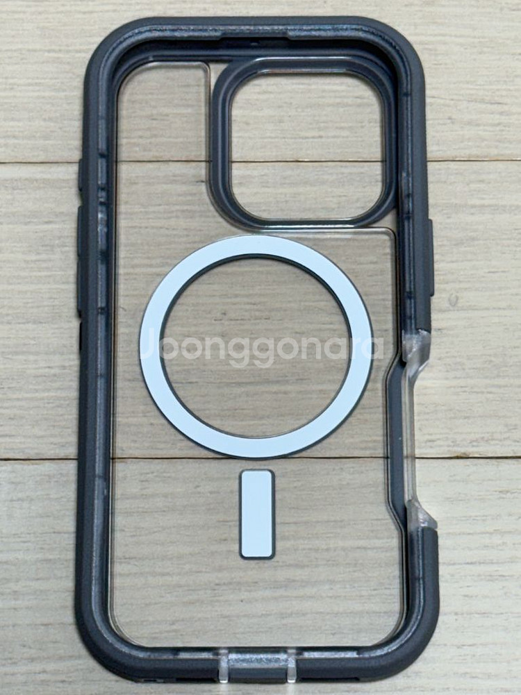 오터박스 아이폰16프로 디펜더 XT 케이스--2