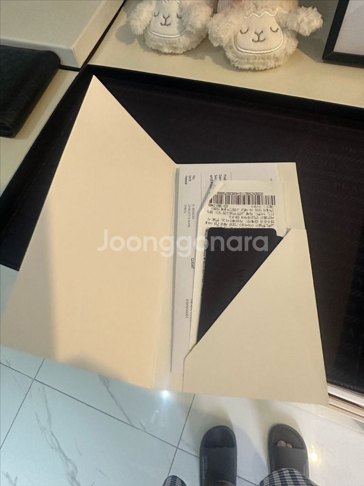 프라다 정품 퀼팅 파우치백 금장 체인 새상품--3