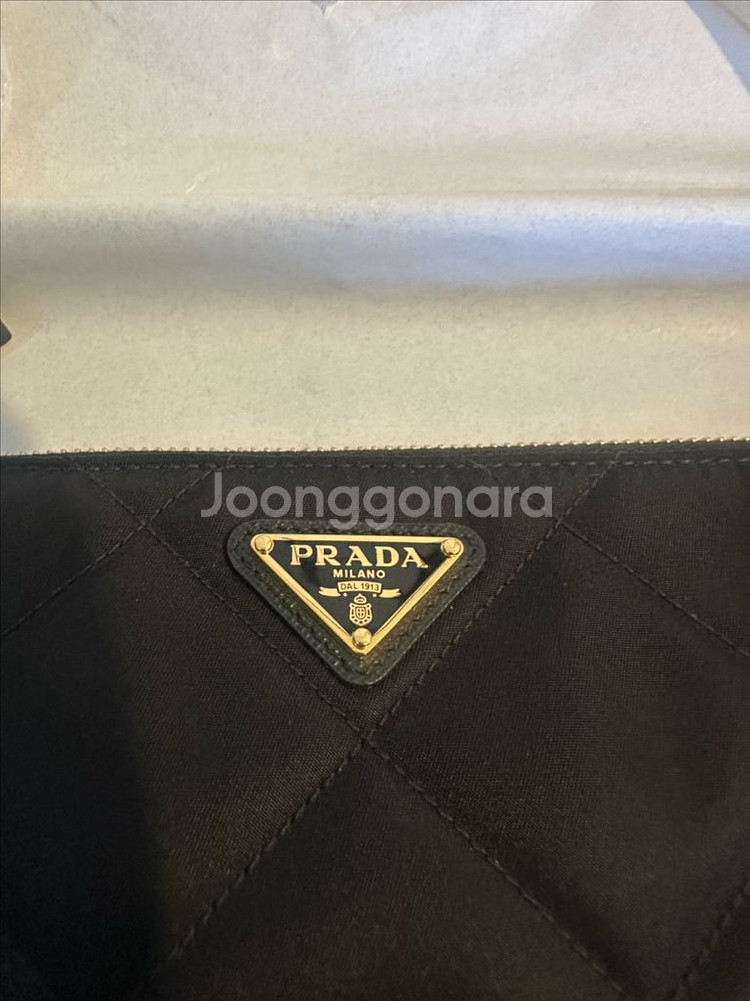 프라다 정품 퀼팅 파우치백 금장 체인 새상품--9