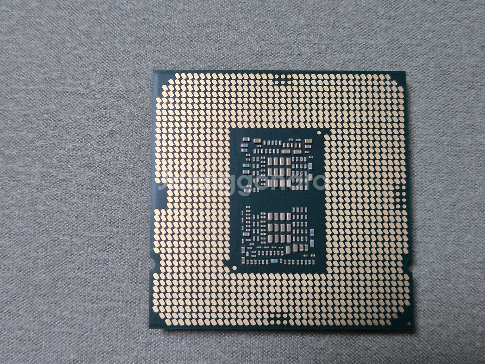인텔 i7 10700 cpu 팝니다--2