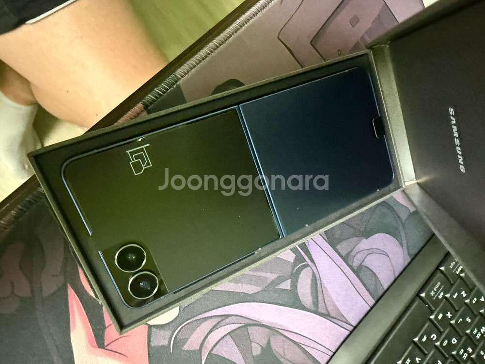 갤럭시 플립7 512G 블루쉐도우 단순개봉품 팝니다--1