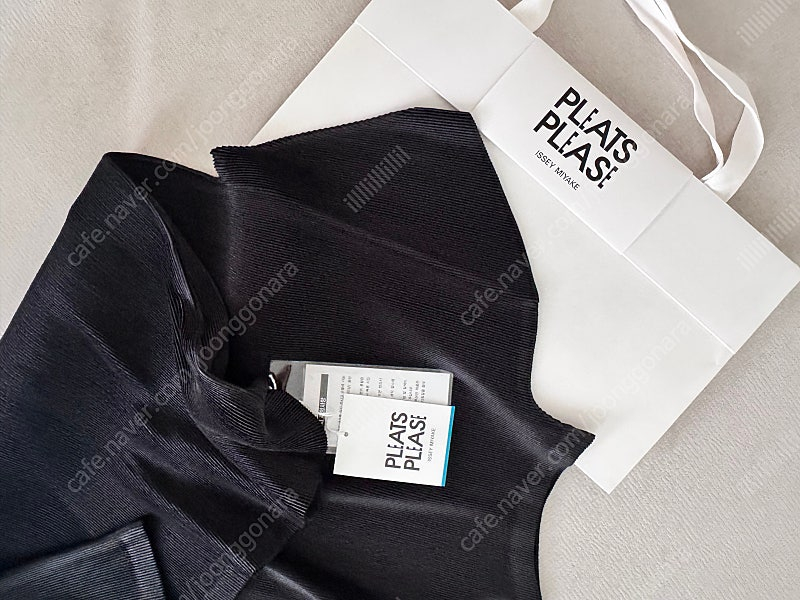 플리츠플리즈 반목 미스트 블랙 그레이 화이트 이미지