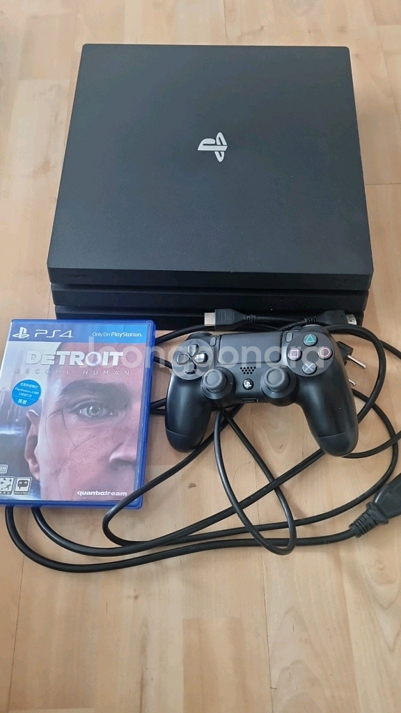 플스4 프로 ps4 pro 1TB 판매합니다.--1