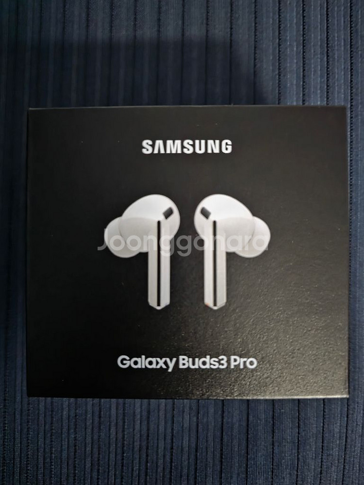 갤럭시 버즈3 프로 팝니다.--0
