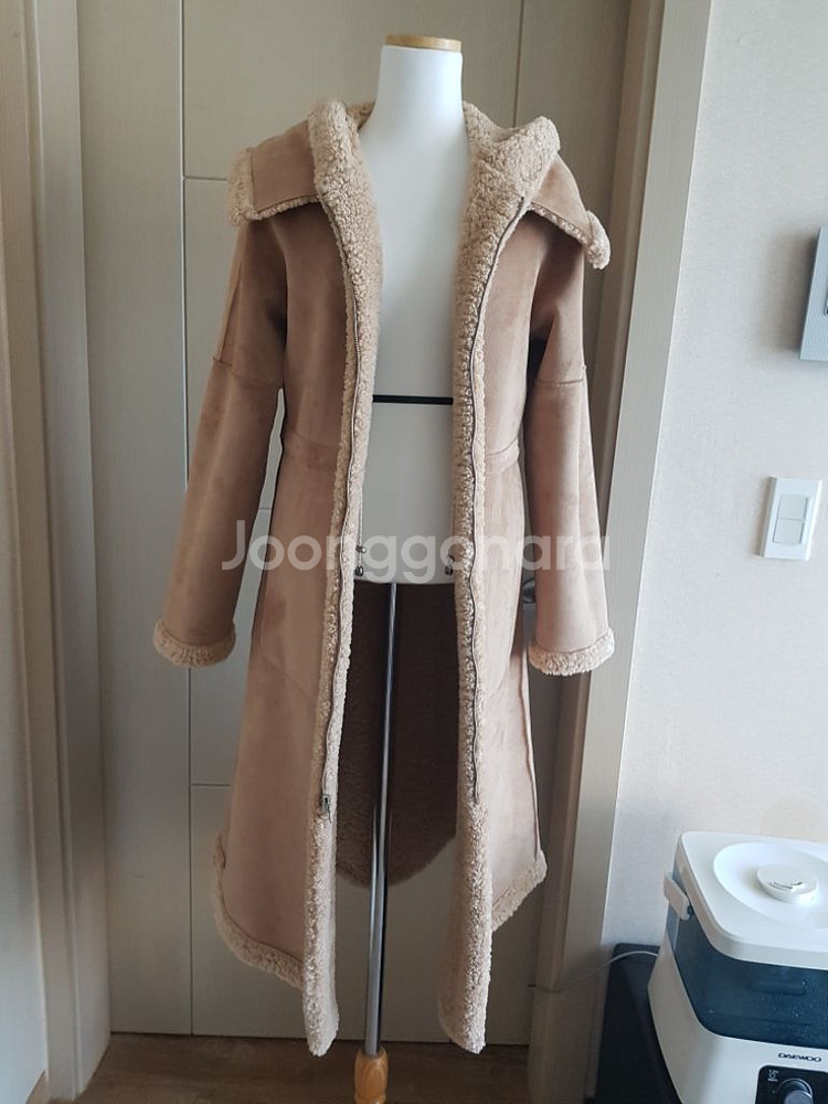 뽀글이 리얼무스탕 롱코트(미사용(네고가능--3