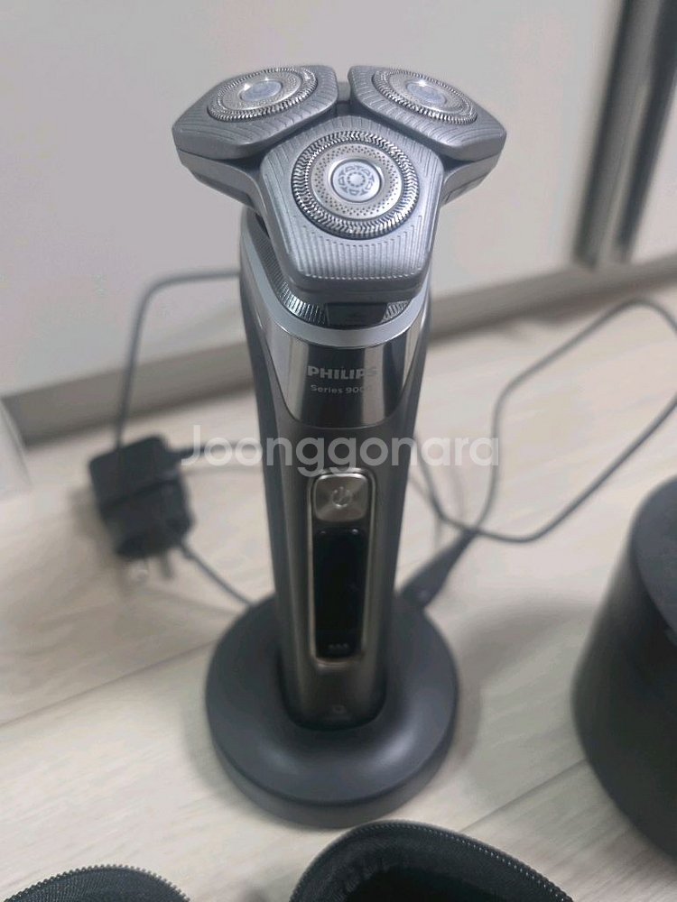 필립스 SkinIQ 9000 시리즈 전기면도기 S998--2