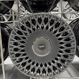 추석특가)G90 19인치 새상품급 싸게팝니다.