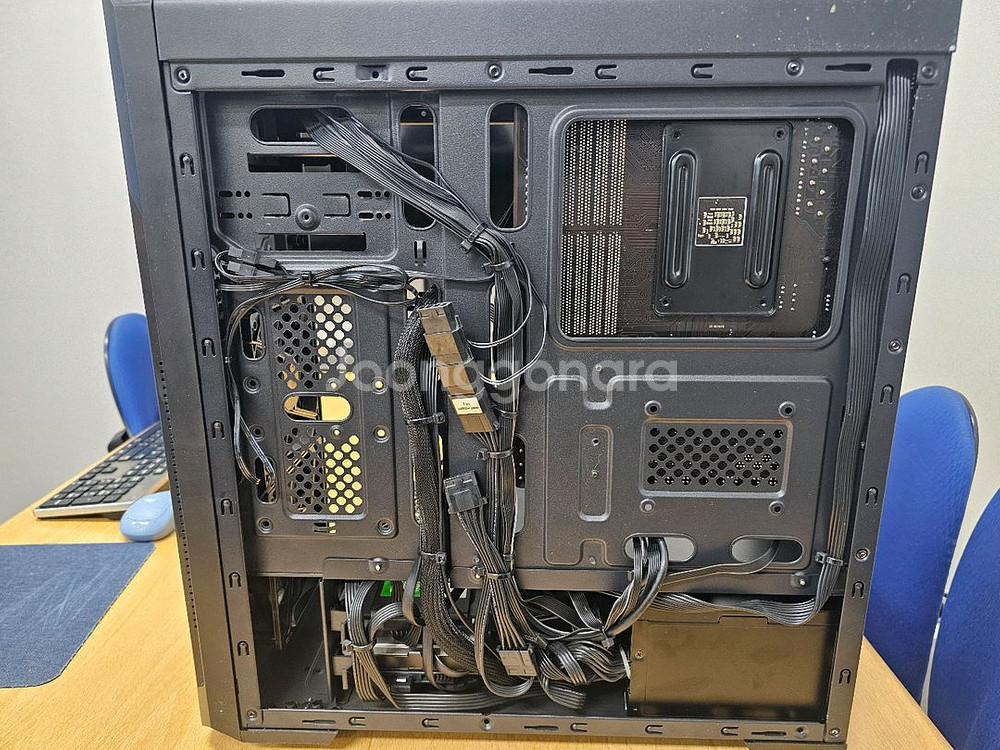개인용 라이젠5/gtx1060 컴퓨터 데스크탑 팝니다.--4