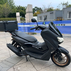 야마하 nmax125 23년 abs 멧블랙컬러 팝니다