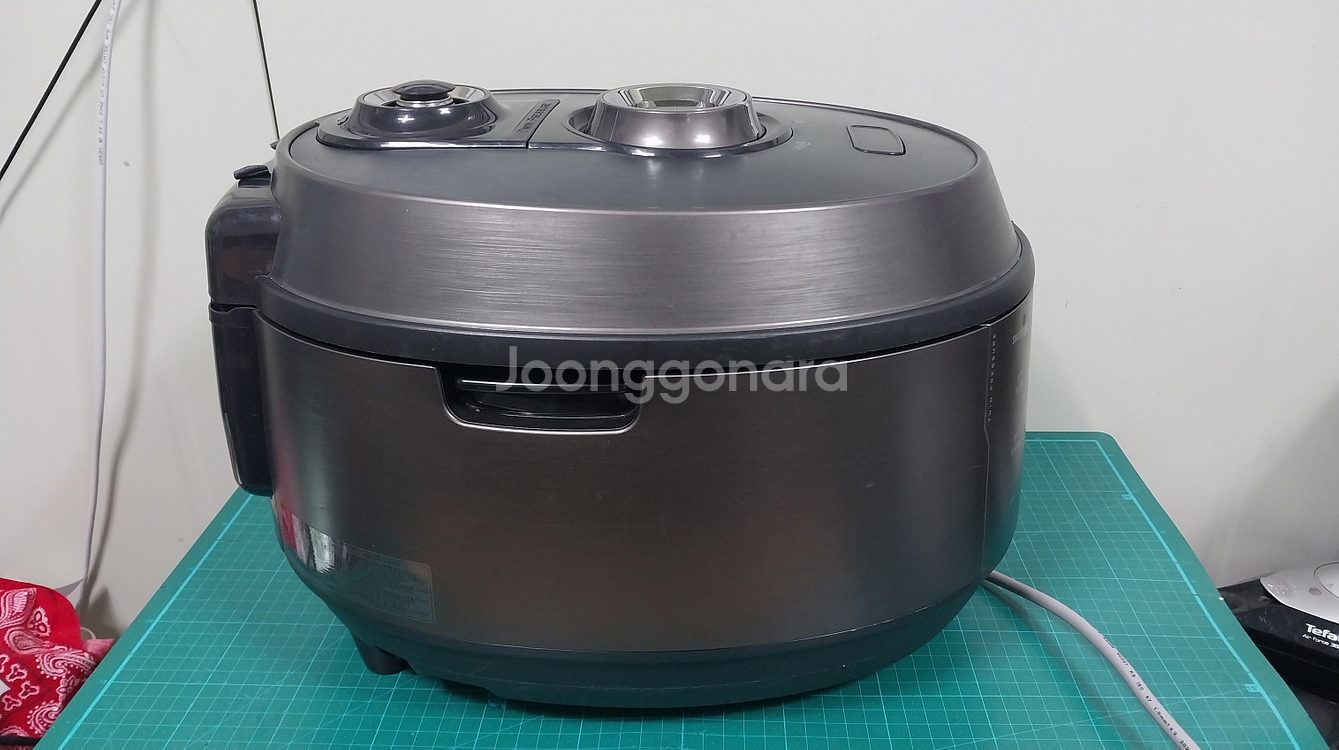 쿠쿠 10인용 IH압력밥솥 CRP-KHTS1060FD--6