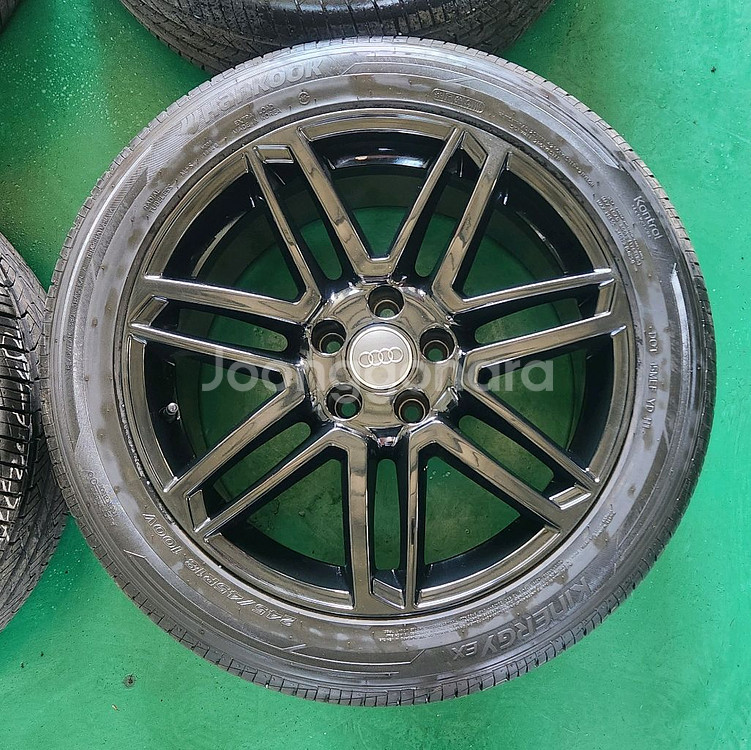 아우디A6 정품 휠타이어 한대분 판매--1
