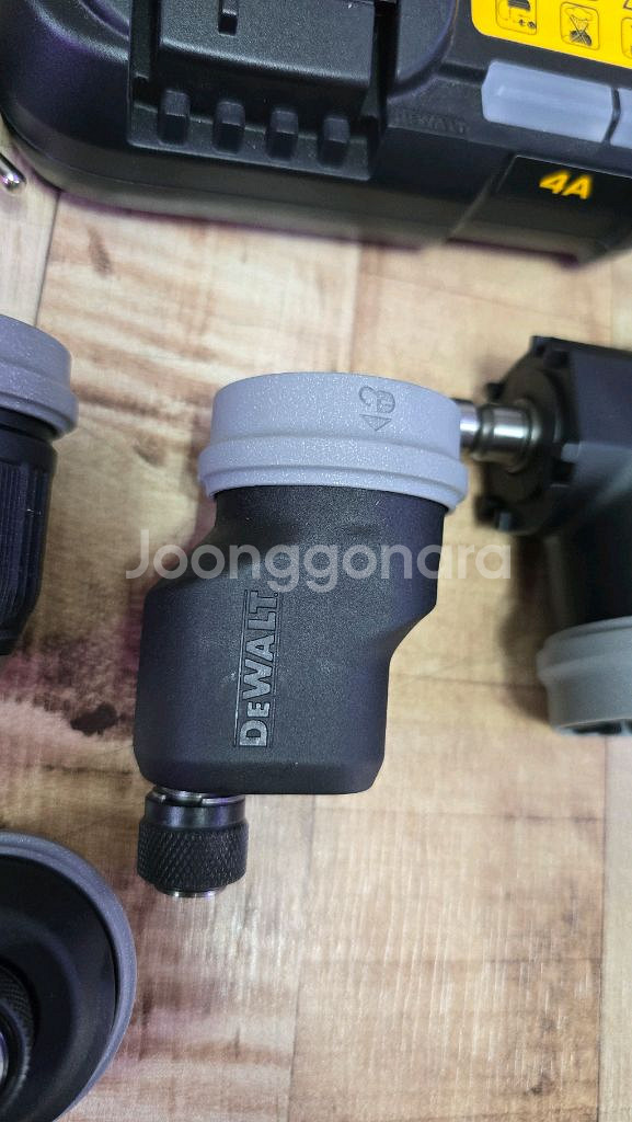 신품급 디월트 DCD703 드릴 배터리/충전기포함--3