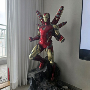 퀸 스튜디오 마크 85 1/2 사이즈