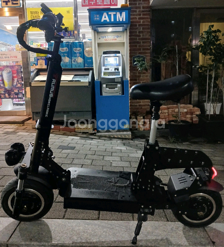 전동킥보드 타우러스(뉴)클래식 60V 26Ah 듀얼 기--0