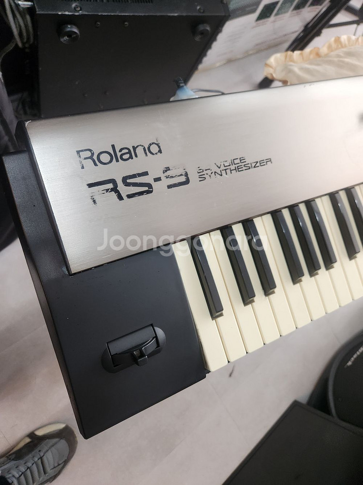 로렌드 R9 신디건반--2