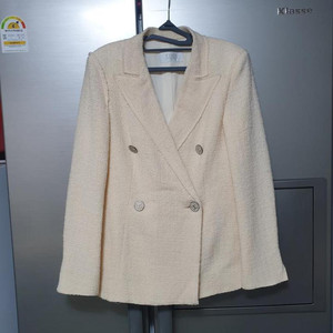 타임 크림 부클레 자켓