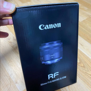 미사용 캐논 RF 35mm F1.8 마크로렌즈