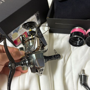 스텔라c2000s,리브레핸들,c2500s스풀