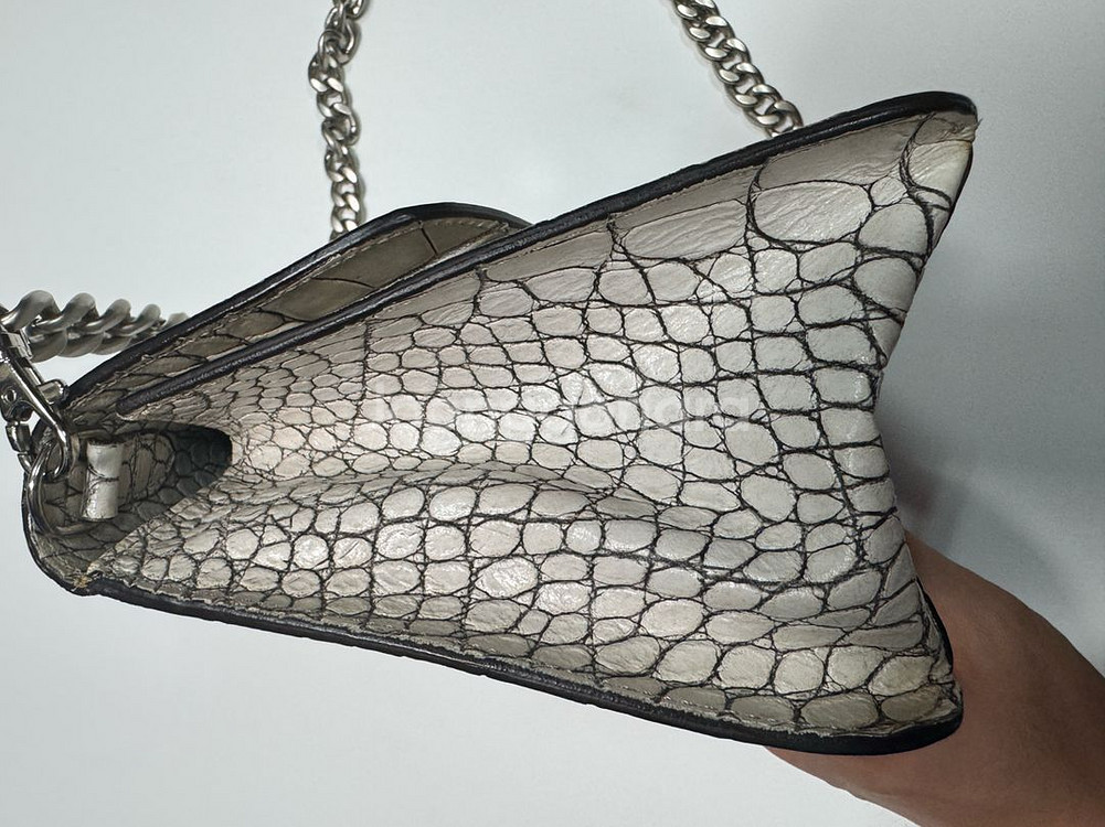 여성 클라우디아 화이트 퀄팅 체인 미니백--3