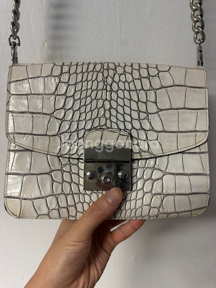 여성 클라우디아 화이트 퀄팅 체인 미니백--8