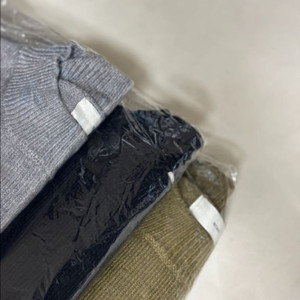 남성 니트 L 새상품 _ 그레이 블랙 올리브카키