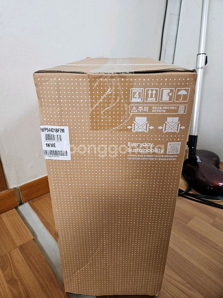 삼성 비스포크 정수기 새제품 화이트 RWP54421BF--2