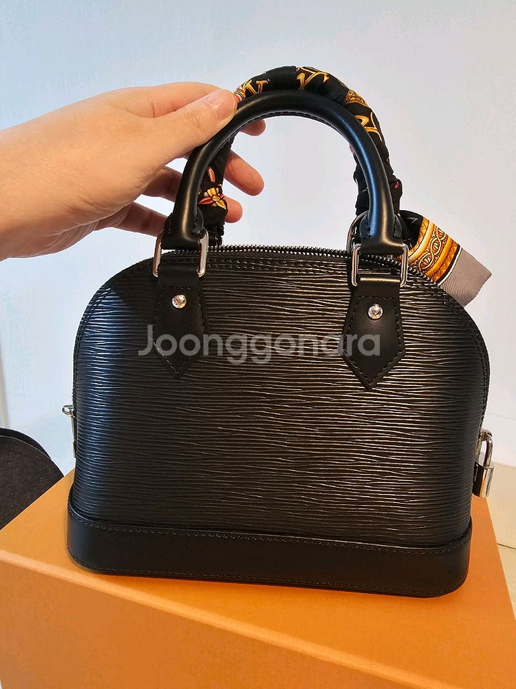 루이비통 알마bb 에삐 (알마비비)--1