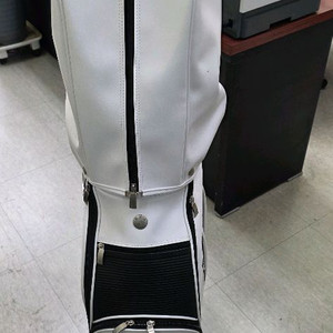 BMW Golfsport 골프백 & 타이틀리스트 골프채