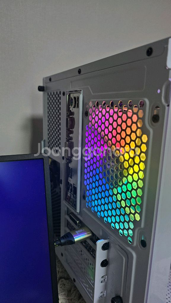 9400F + 2060S 게이밍 PC 본체--6