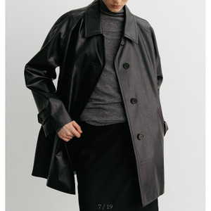 블랭크룸우먼 가죽 자켓