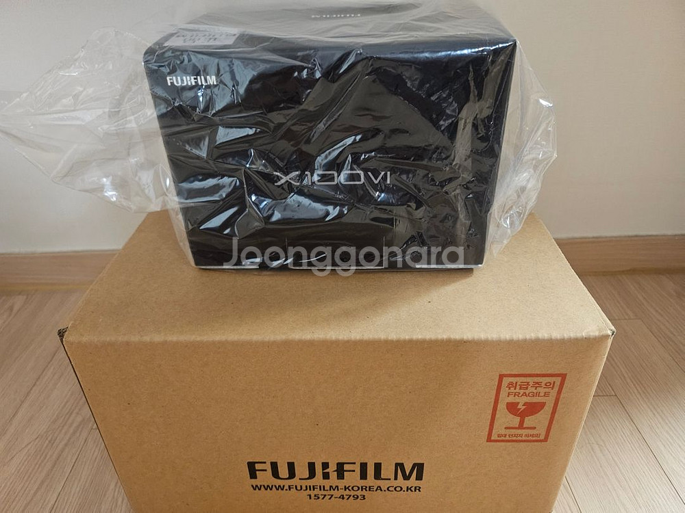 후지 X100VI 실버 팝니다.--0