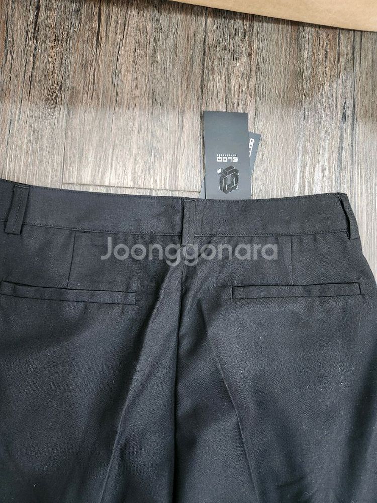 써스데이아일랜드 엘록턱장식와이드슬렉스--3