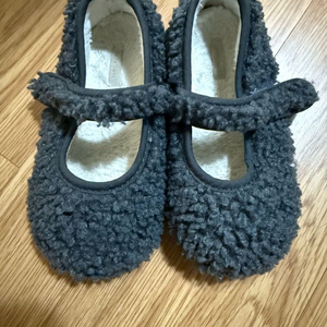 아떼아떼스튜디오 뽀글이신발 24 (150사이즈)