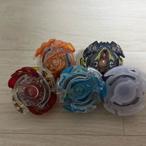 베이블레이드 팽이 팝니다