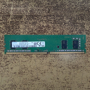 램 SAMSUNG DDR4 4GB PC4-2400T